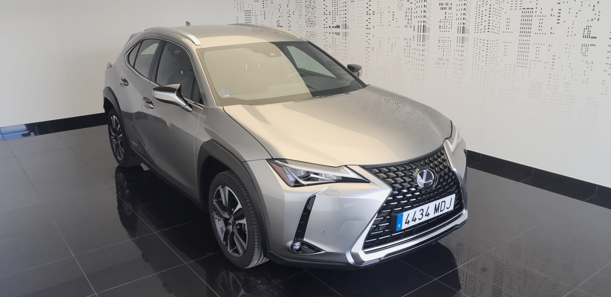 UX 250h+ lexus canarias