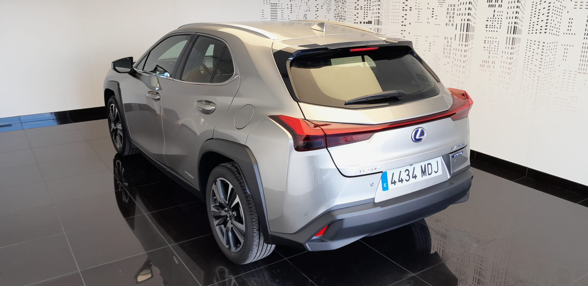 UX 250h+ lexus canarias